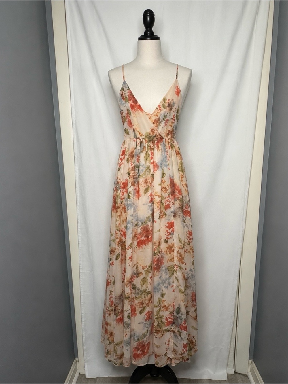 NWT PRIVY‎ Watercolor Floral Chiffon A-Line Maxi Dress Cream Multi Small